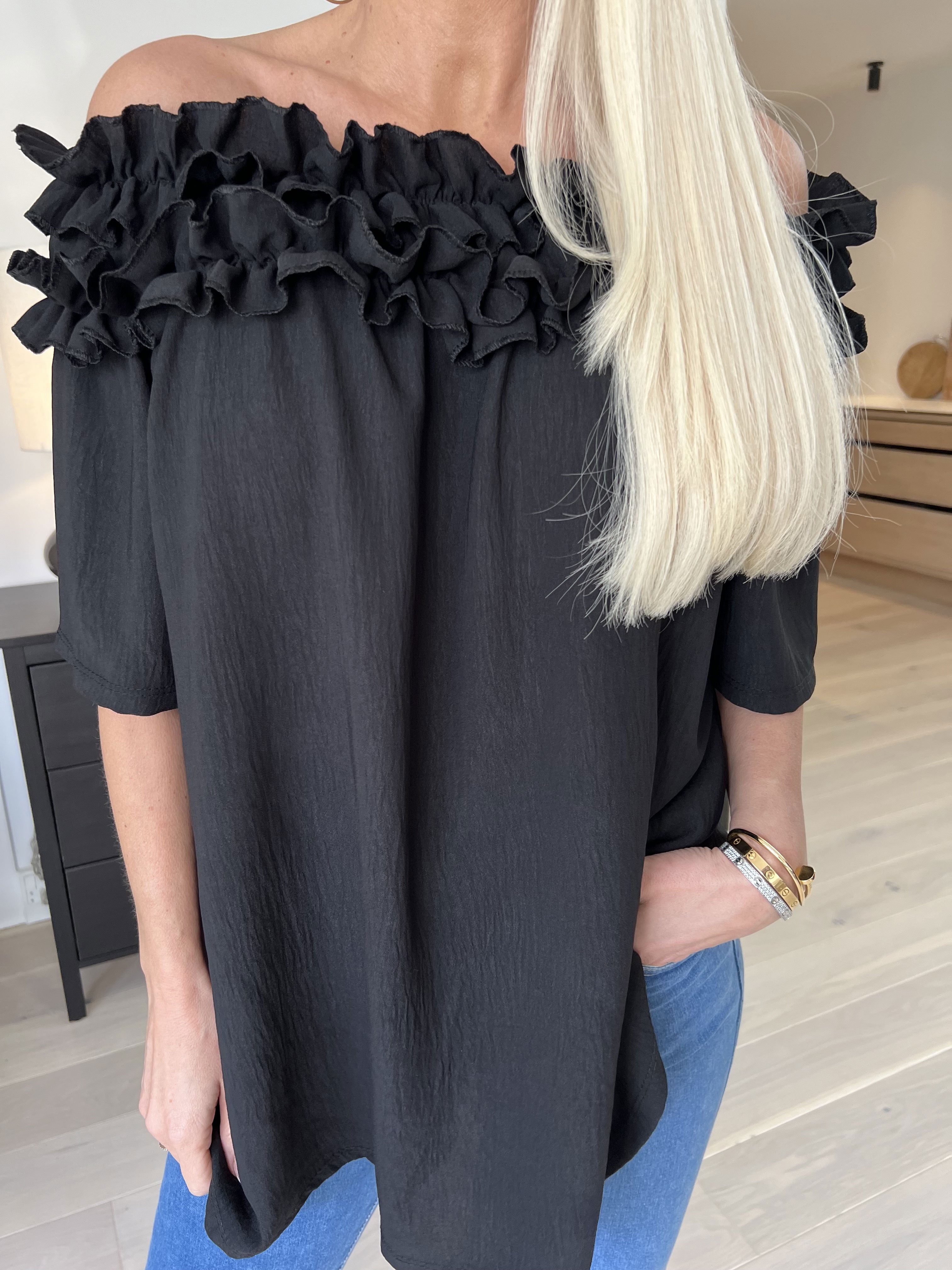 Chili Sleeveless - Finaste tunika med resår och volang i halsen